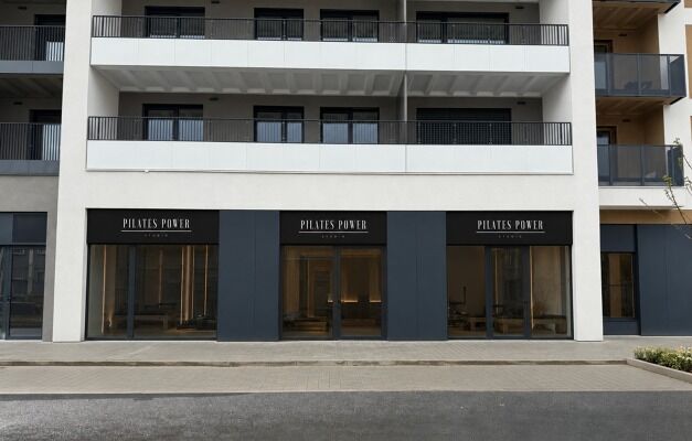 Reformer Pilates ve studiu Pilates Power Reformer Pilates ve studiu Pilates Power